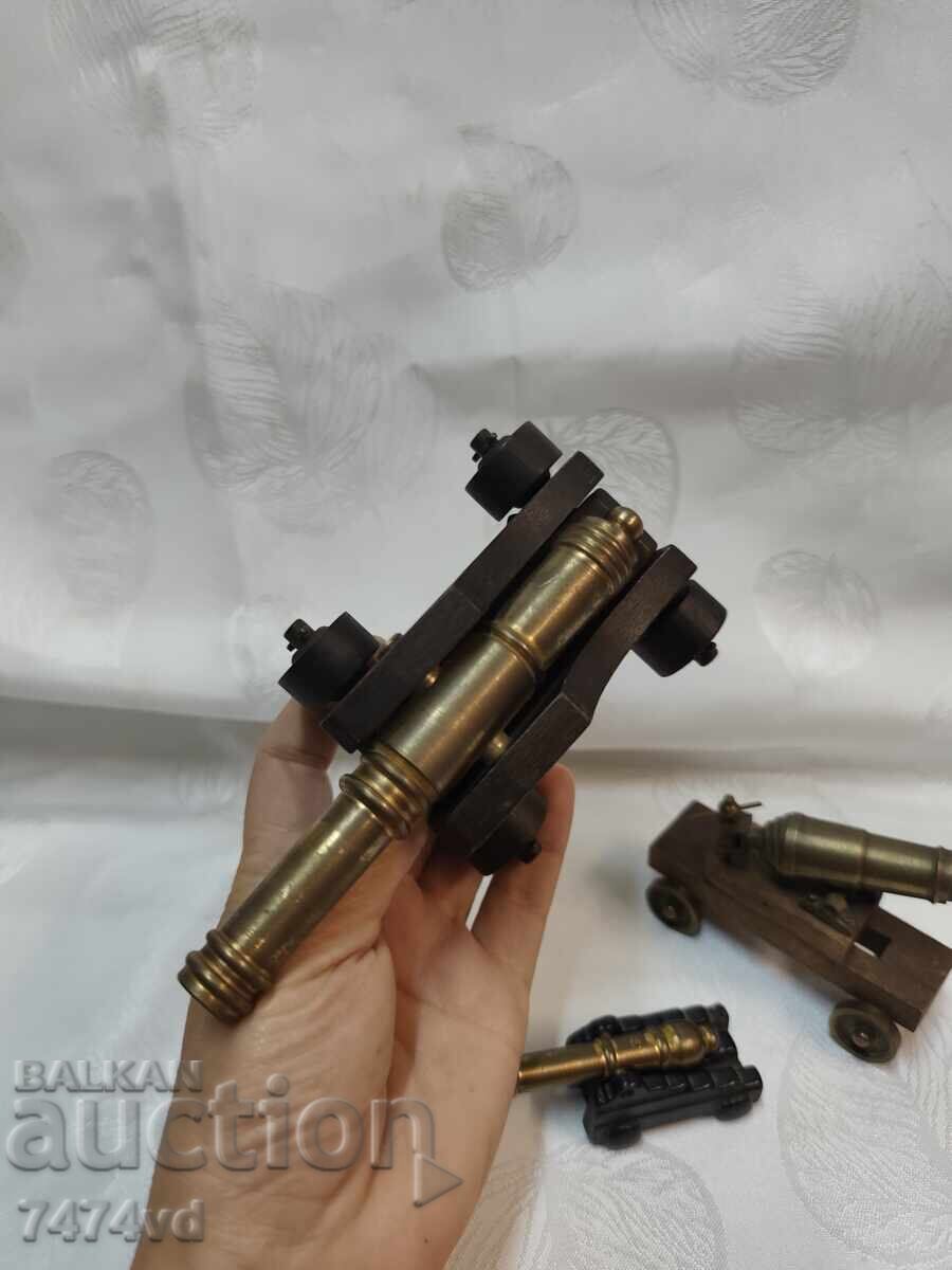 Licitație 3 BUC. MACHETE TUNURI BRONZ LEMN FONTĂ
