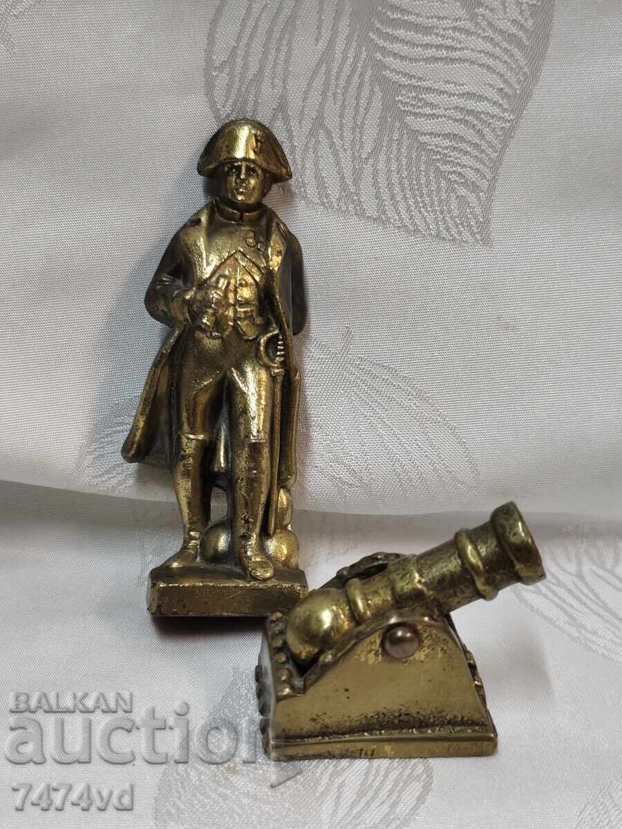 Statuetă din bronz cu Napoleon Bonaparte și tun cu preț € 80.00 | 156.47 BGN