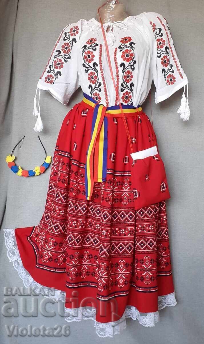 Народна носия за възрастни, размери L, XL и 2XL, 295 леи - 6