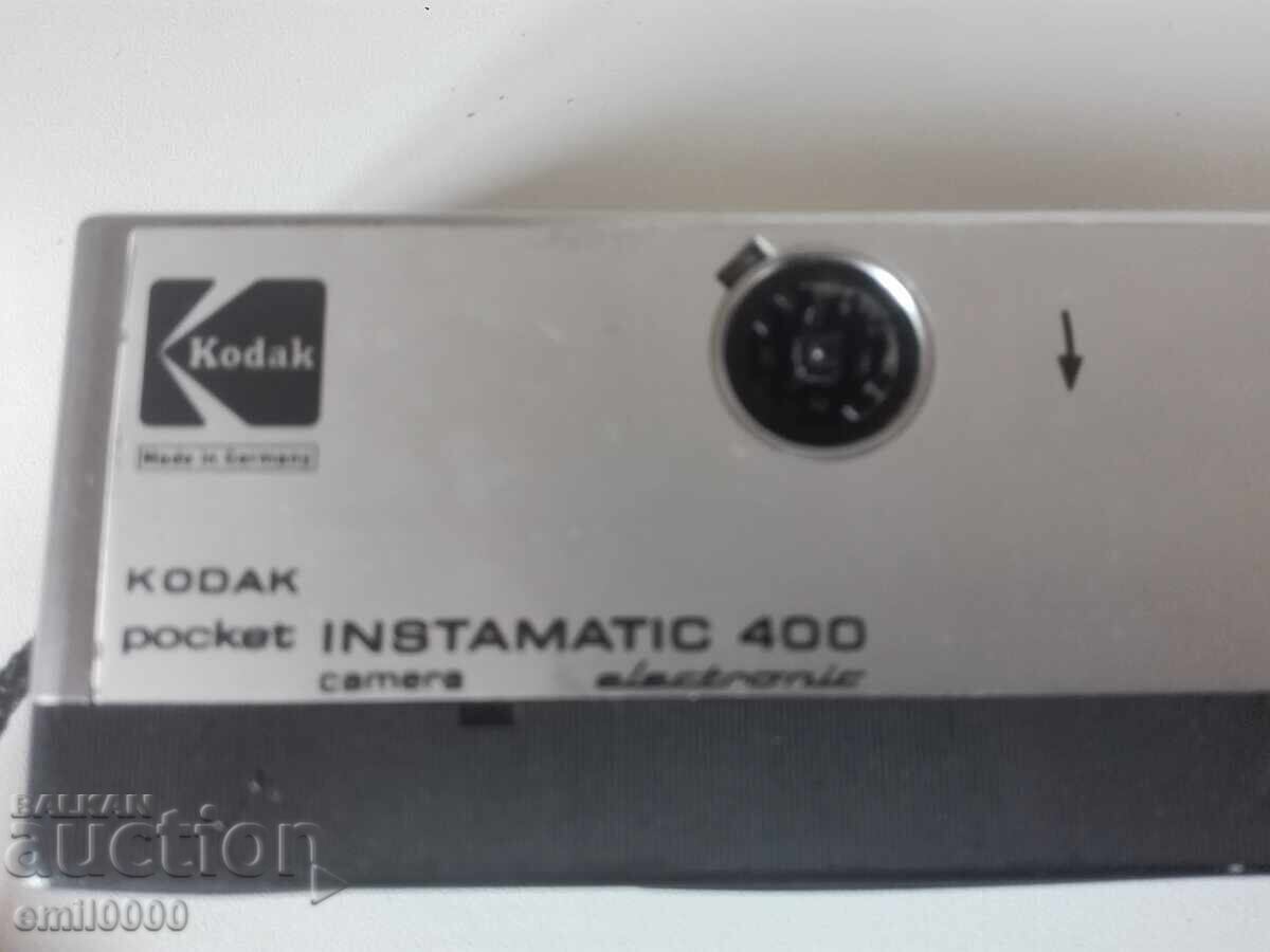 Φωτογραφική μηχανή Kodak Instamatic 400 με τιμή € 9.99 | 19.54 BGN Φωτογραφική μηχανή Kodak Instamatic 400 με τιμή € 9.99 | 19.54 BGN