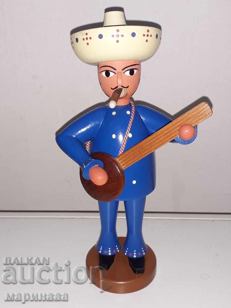 "SMOKER". WOOD