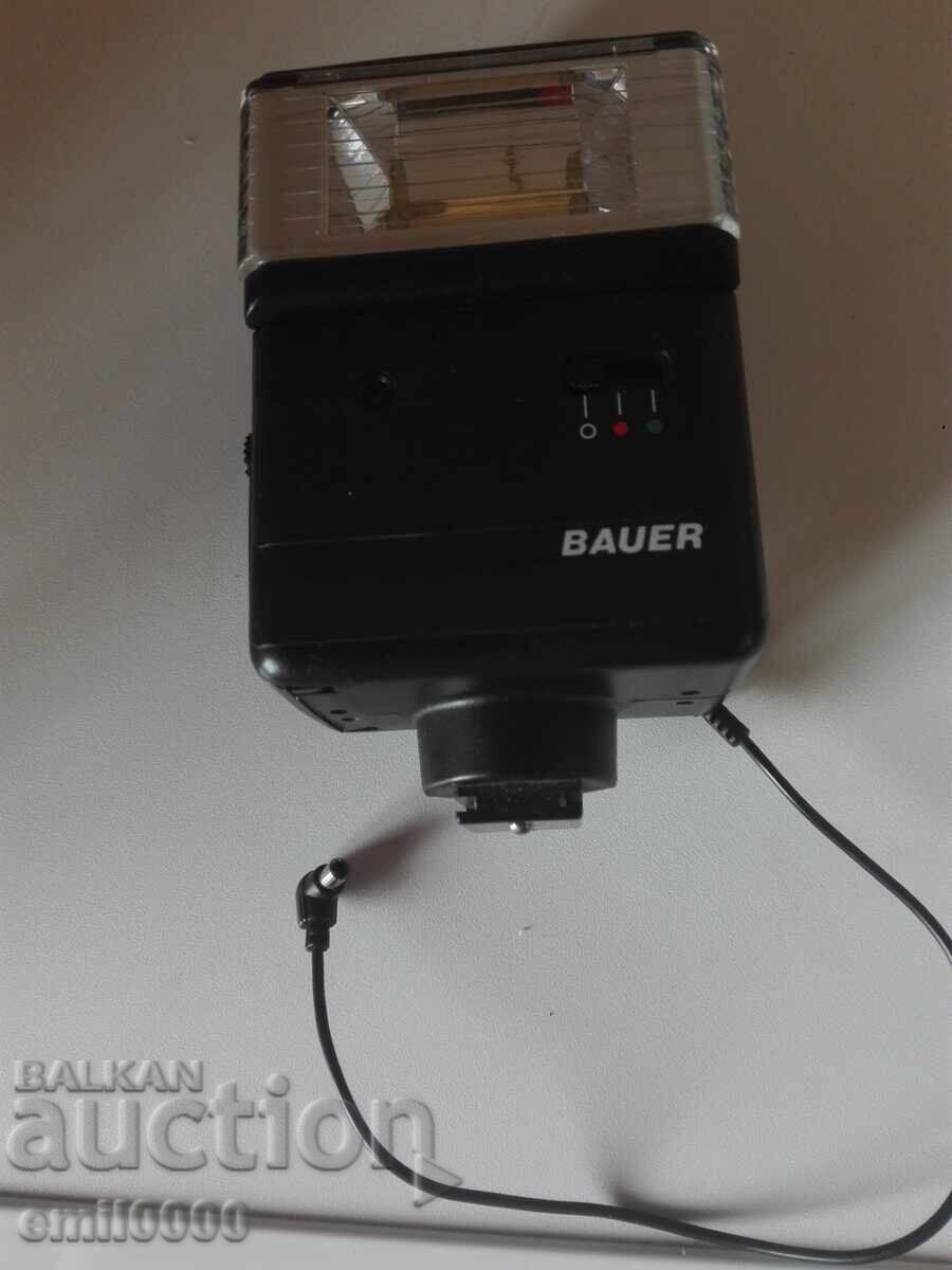 Bliț foto Bauer E528 AB