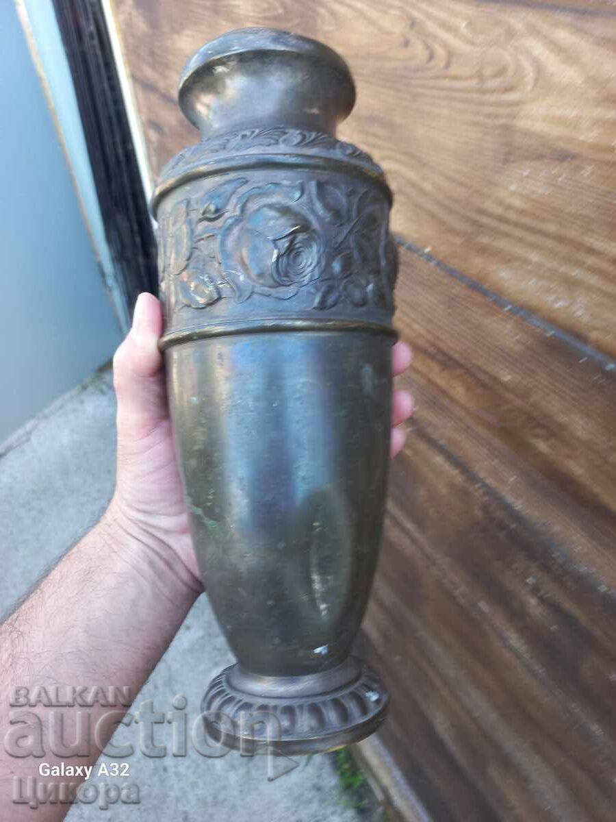 VECHE VAZĂ METALICĂ AUSTRIACĂ LENK AUSTRIA cu preț € 120.00 | 234.70 BGN