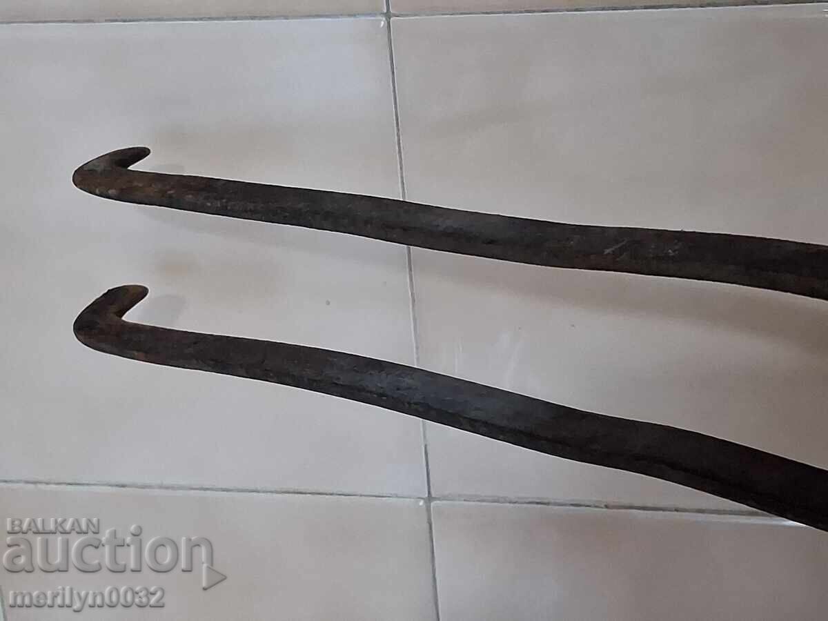 Παράδοση Παλιό ντιλάφι, λαβίδα, σφυρήλατο σίδερο για φούρνο