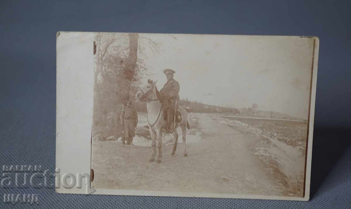 Fotografie militară din 1915 ofițer uniformă de paradă sabie pe cal
