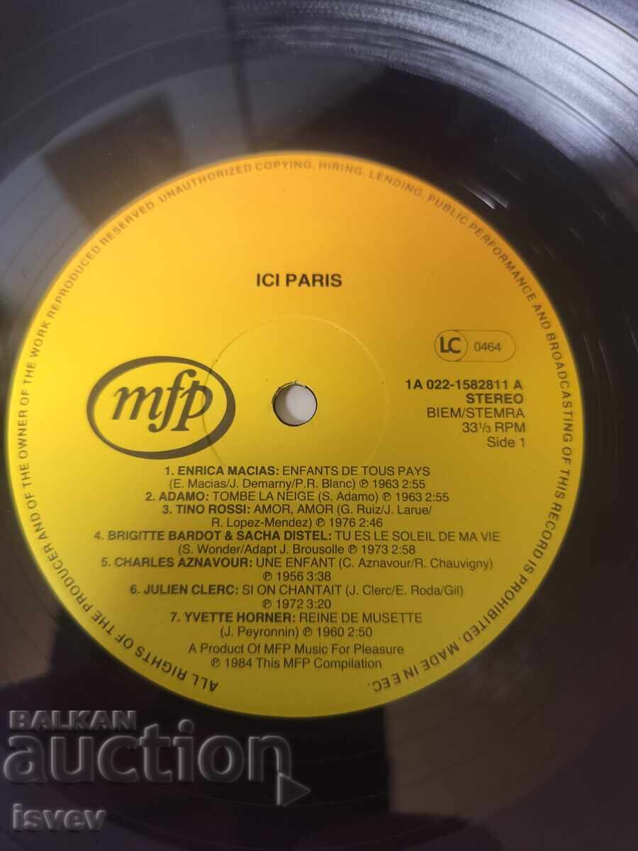 Livrarea Acesta este Parisul, disc de vinil cu șansonete franțuzești