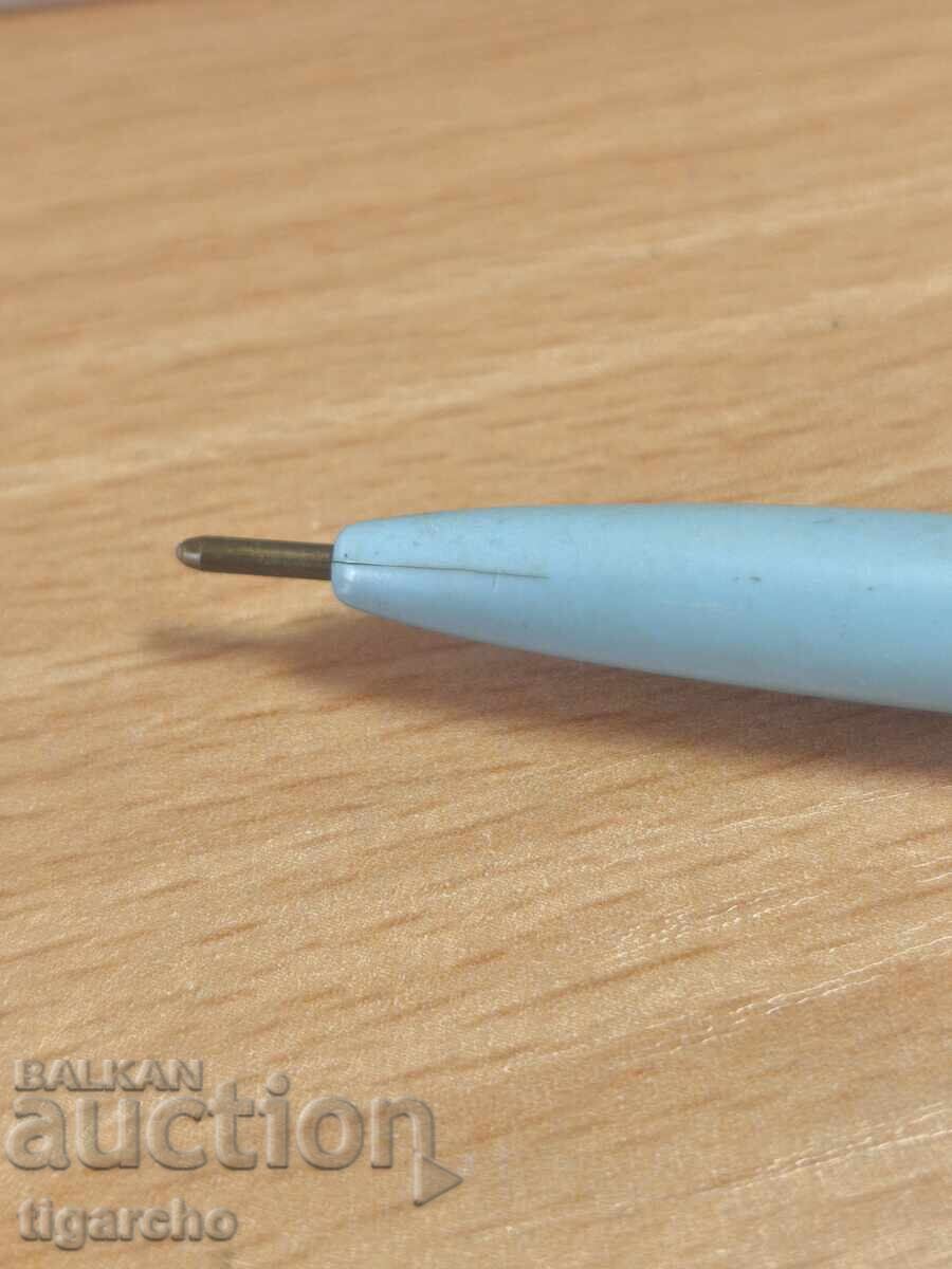 Stilou cu femeie care se dezbracă - 5