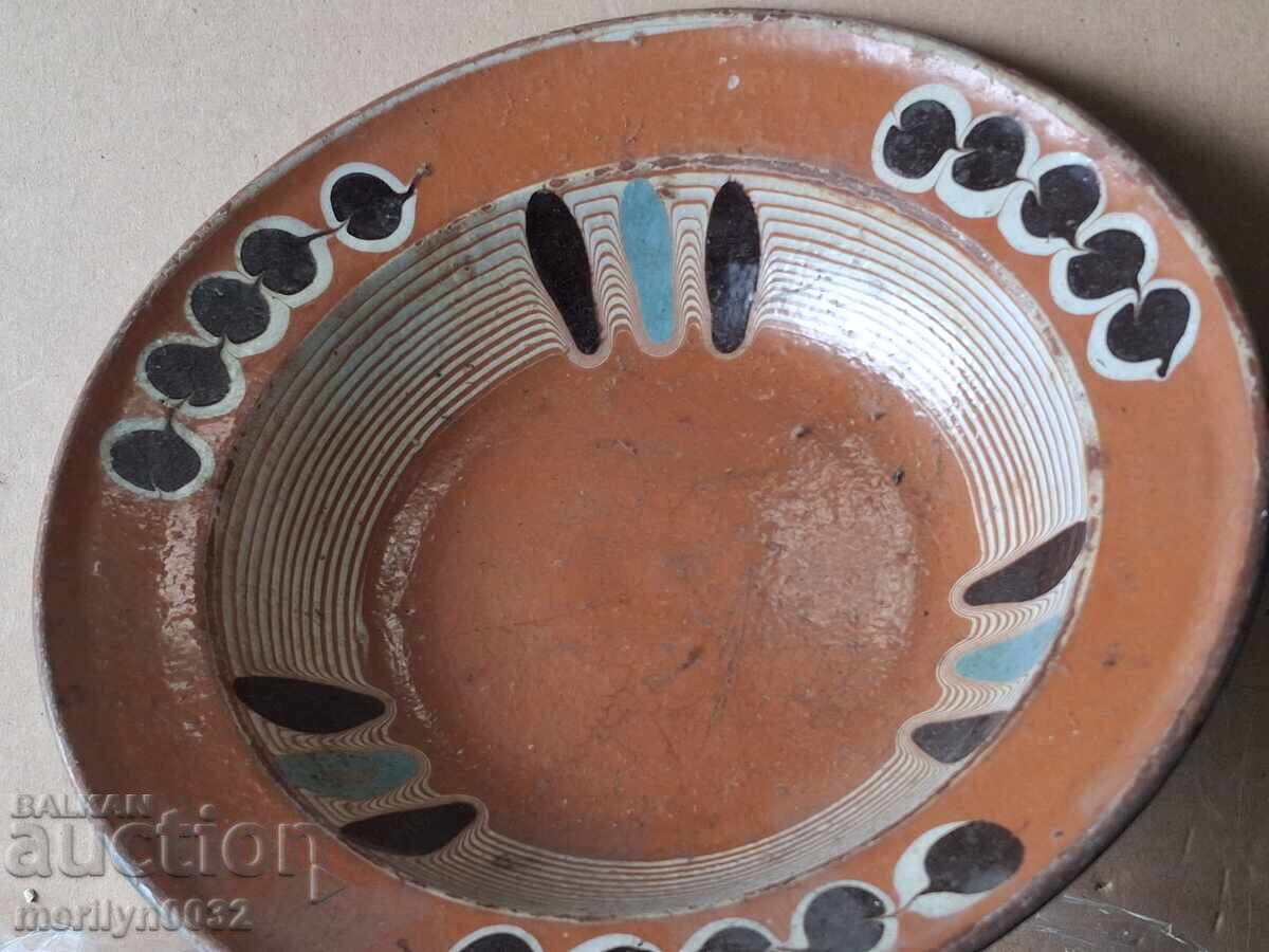 Oală veche de lut, ceramică, farfurie cu preț € 19.89 | 38.90 BGN