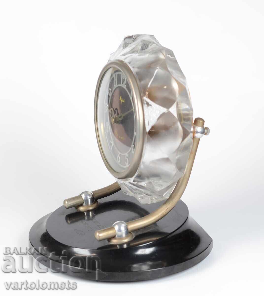 Mayak Crystal Weekly Mechanical Clock USSR - working with price € 15.00 | 29.34 BGN Mayak Crystal Weekly Mechanical Clock USSR - working with price € 15.00 | 29.34 BGN