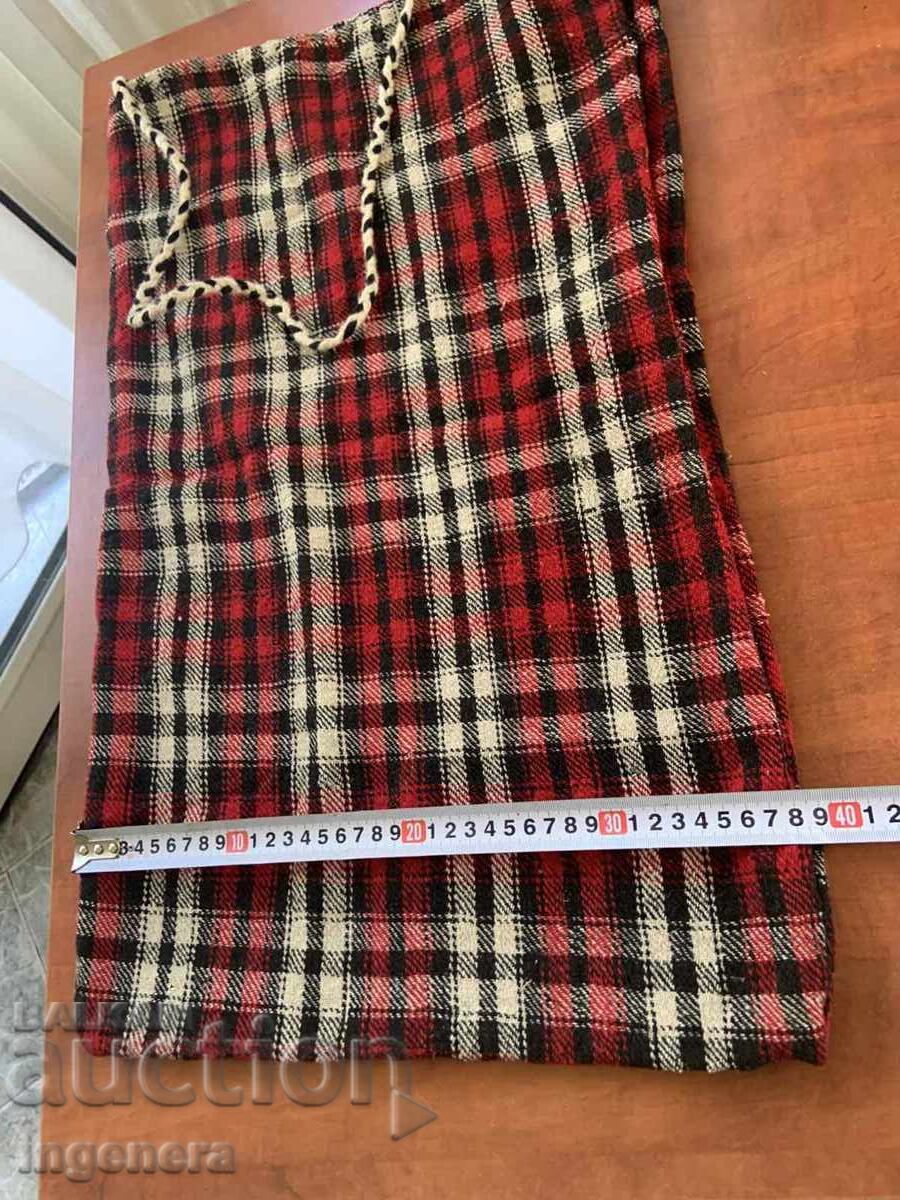 GEANTĂ MARE DIN LÂNĂ ETNICĂ FOLCLOR VINTAGE cu preț € 14.90 | 29.14 BGN GEANTĂ MARE DIN LÂNĂ ETNICĂ FOLCLOR VINTAGE cu preț € 14.90 | 29.14 BGN
