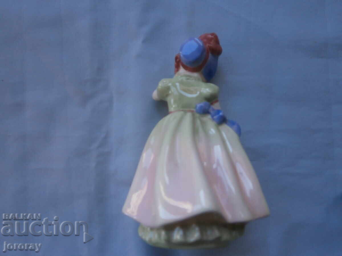 Порцеланова фигура Royal Doultan с цена € 16.00 | 31.29 лв.