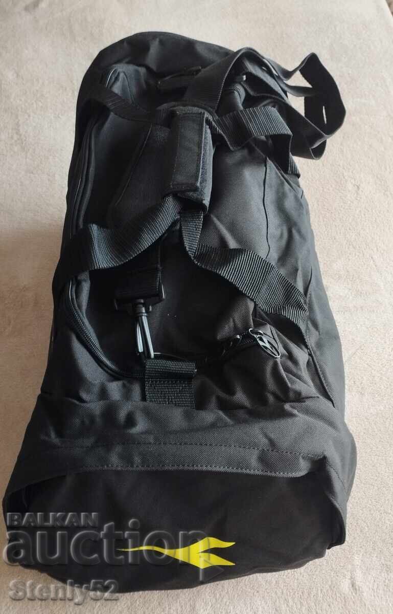 Geantă sport DIADORA mărime medie 55/30/30 cm. Nouă - 5