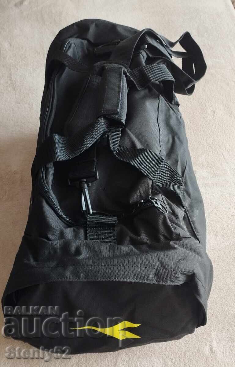 Geantă sport DIADORA mărime mare 65/35/35 cm. Nouă - 5