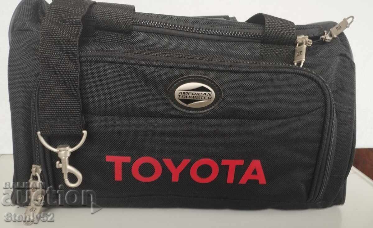 Geantă sport TOYOTA cu dimensiunile 40/25/20 cm, Nouă