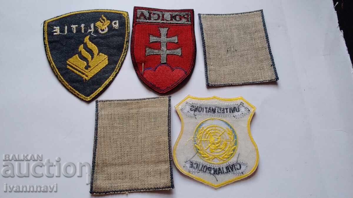 Embleme poliție + insignă cu preț € 15.00 | 29.34 BGN