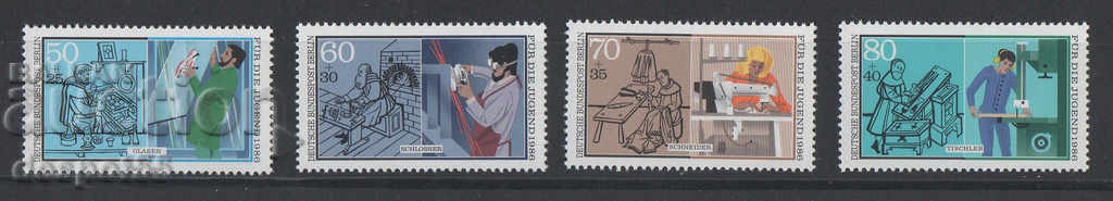 1986. Βερολίνο. Πρόνοια νέων - χειροτεχνίες