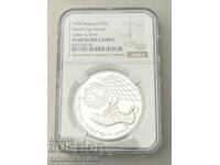 25 leva 1990 g. Gheată de fotbal NGC PF 68