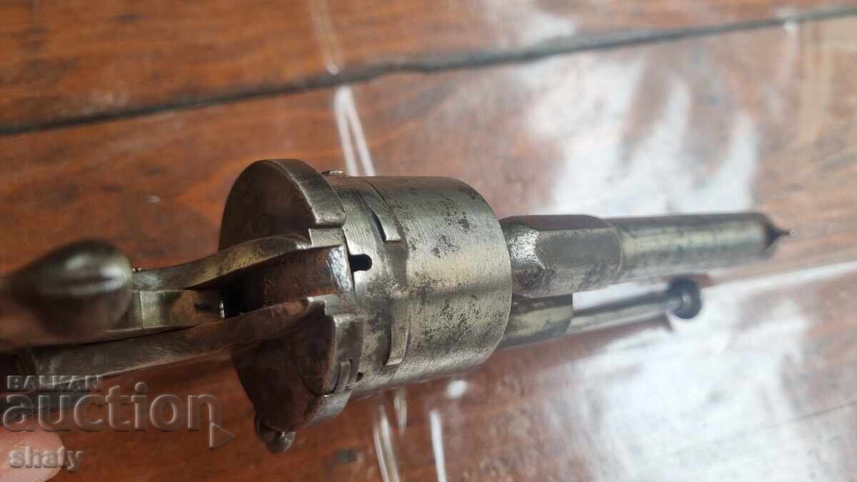Revolver. Pistol. Lefaucheux - 5