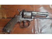 Revolver. Pistol. Lefaucheux