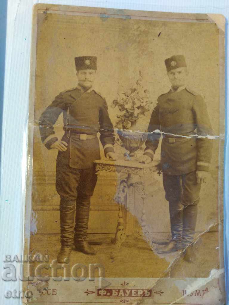 FOTOGRAFIE REGALĂ PE CARTON - SABIE, PUȘCĂ, ORDIN, BAIONETĂ, UNIFORMĂ cu preț € 1.61 | 3.15 BGN