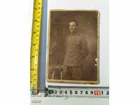 1918 FOTOGRAFIE ȚARISTĂ PE CARTON - SABIE, PUȘCĂ, ORDIN, BAIONETĂ, UNIFORMĂ