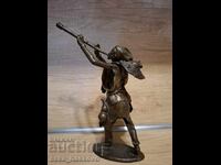 Sculptură din bronz semnată