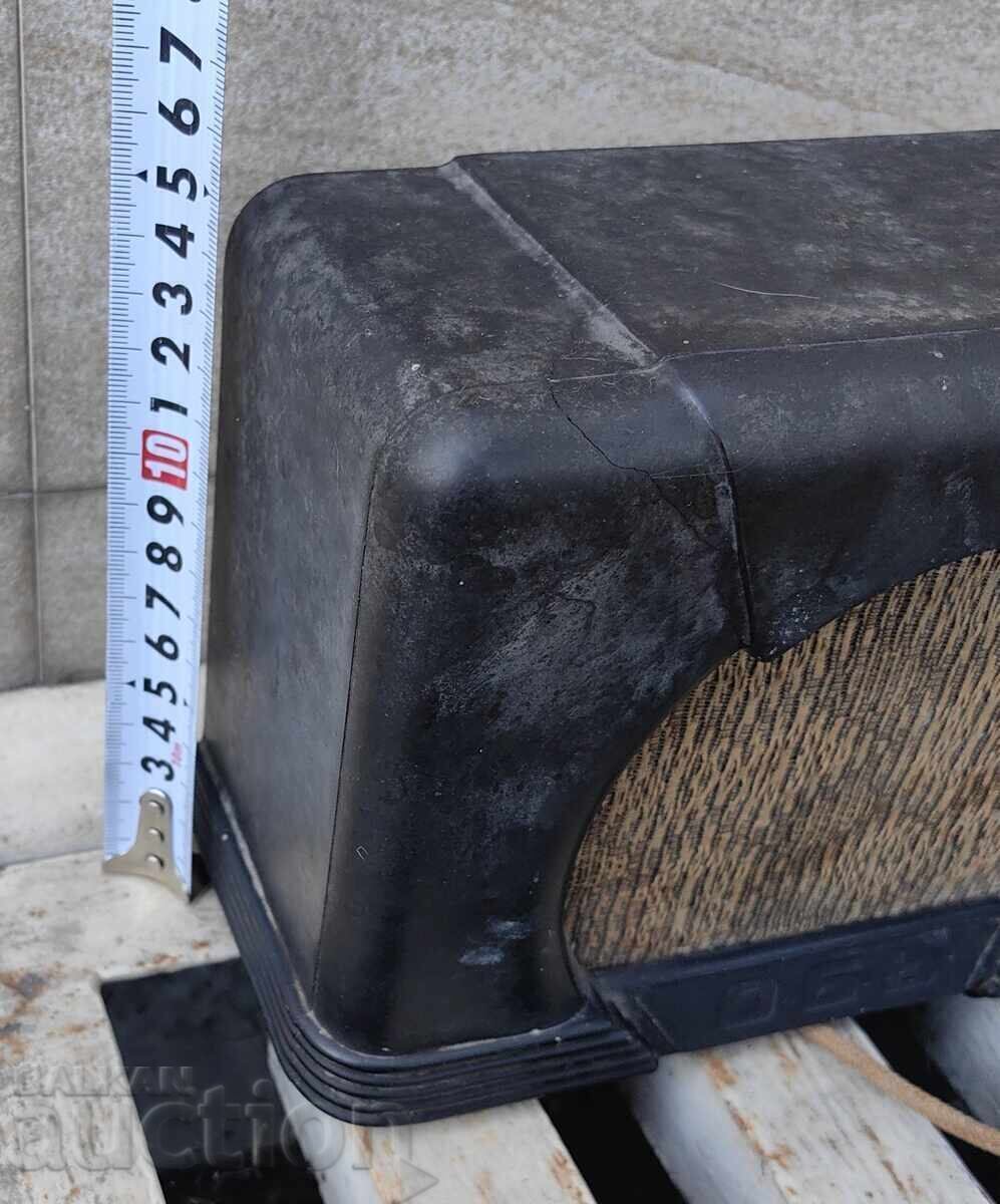 Livrarea VECHE PRIZĂ RADIO DIN BACLITĂ, NEFUNCȚIONALĂ, RADIO PENTRU INTERIOR