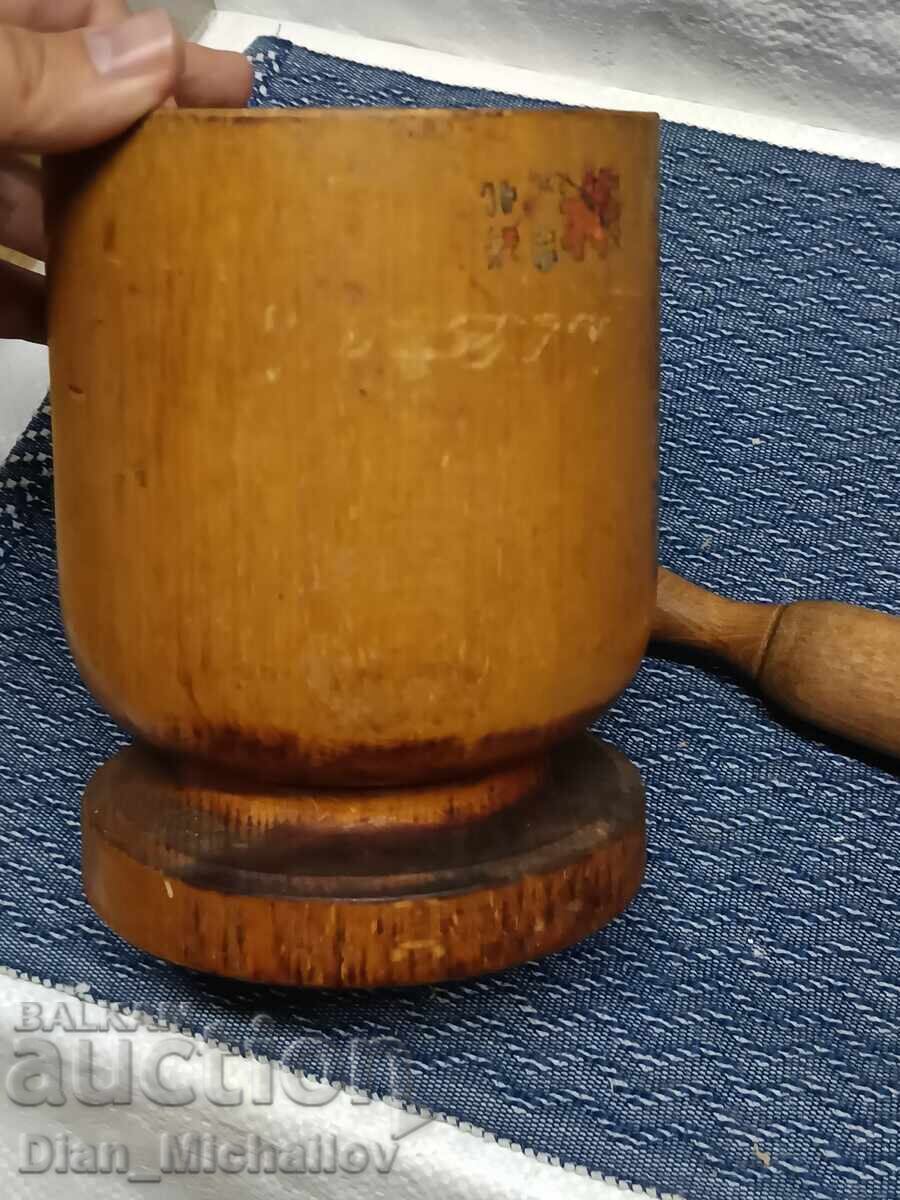 Vechi mojar din lemn - 7