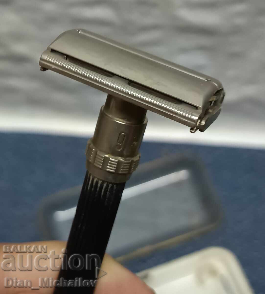 Licitație Aparat de ras retro reglabil Gillette