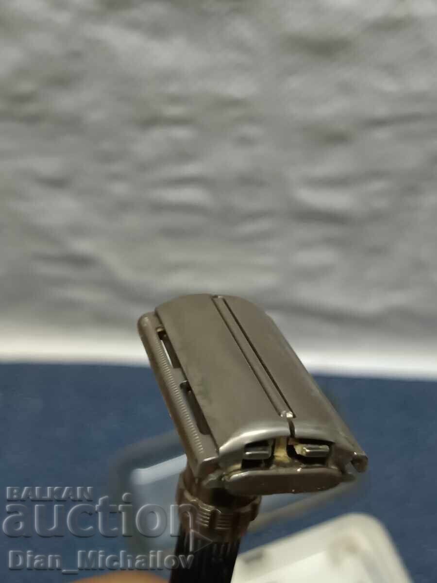 Livrarea Aparat de ras retro reglabil Gillette