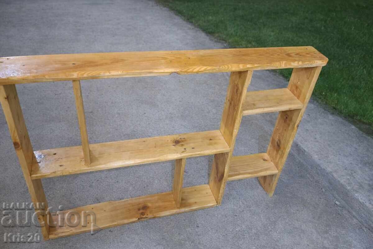Etajeră din lemn masiv, raft realizat din pin Etajeră din lemn masiv, raft realizat din pin