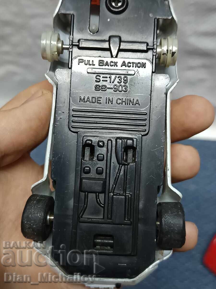 Două mașinuțe metalice - 5 Două mașinuțe metalice - 5