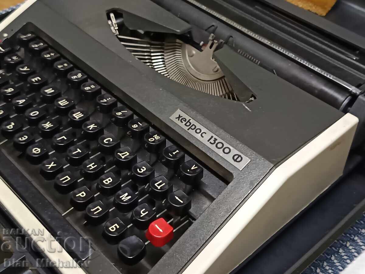 Mașină de scris Hebros 1300 - 5 Mașină de scris Hebros 1300 - 5