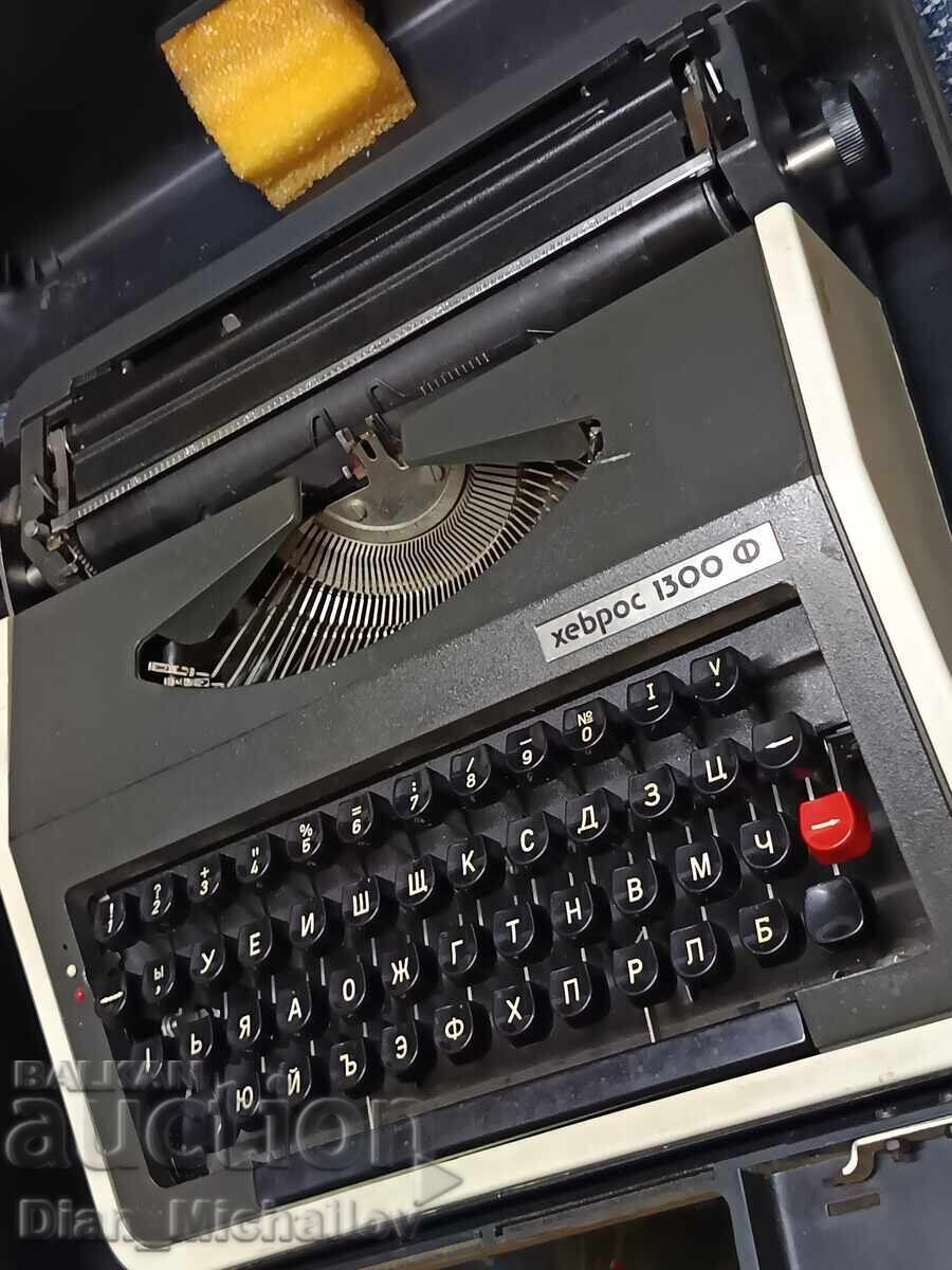Mașină de scris Hebros 1300 - 6 Mașină de scris Hebros 1300 - 6