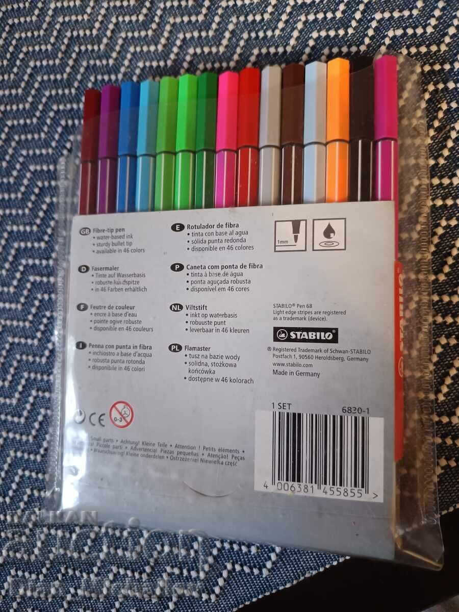 Două seturi de carioci STABILO PEN și Maped Color'Peps cu preț € 12.00 | 23.47 BGN Două seturi de carioci STABILO PEN și Maped Color'Peps cu preț € 12.00 | 23.47 BGN