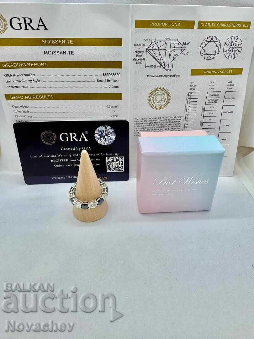 Inel din argint cu moissanite (diamant) 7.5 carate cu preț € 72.00 | 140.82 BGN Inel din argint cu moissanite (diamant) 7.5 carate cu preț € 72.00 | 140.82 BGN