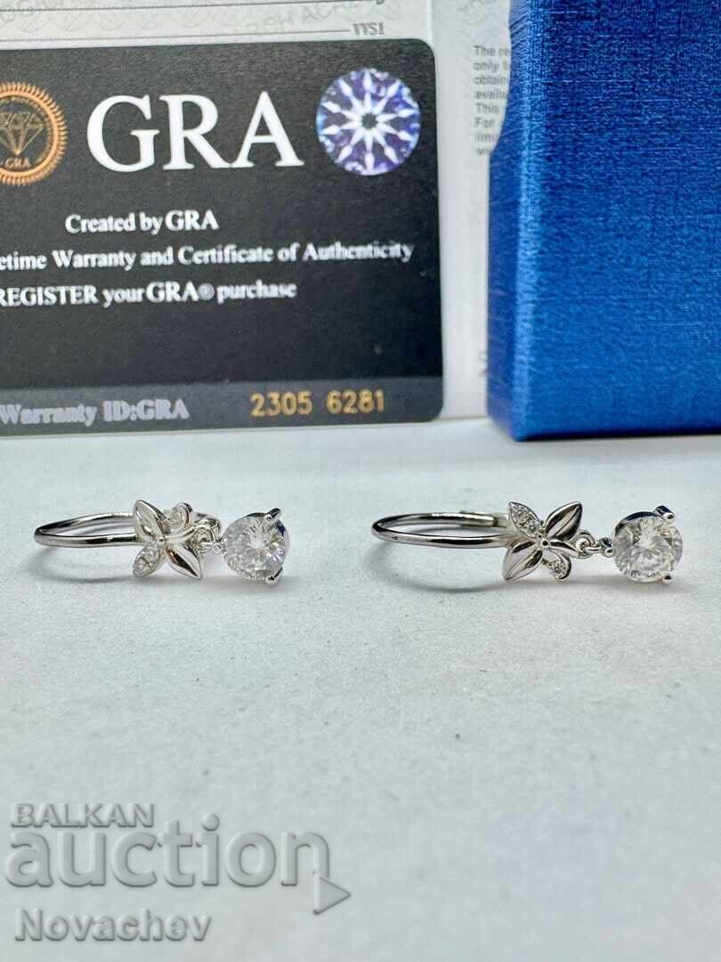 Cercei din argint cu moissanite (diamant) 0.5 carate Cercei din argint cu moissanite (diamant) 0.5 carate
