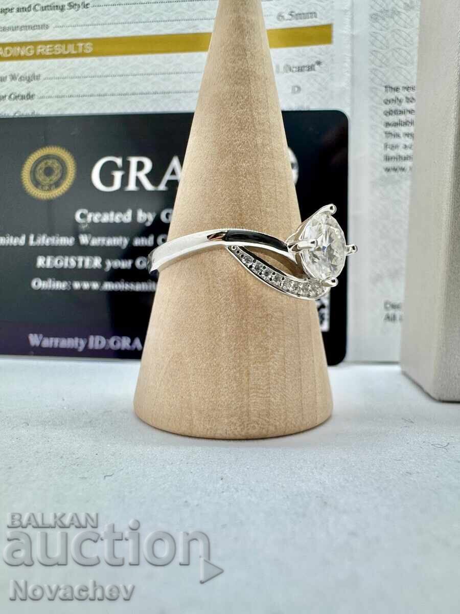 Livrarea Inel din argint cu moissanite (diamant) 1 carat Livrarea Inel din argint cu moissanite (diamant) 1 carat