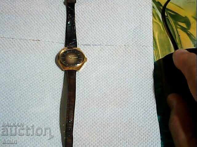 Delivery of Ladies' gold-plated CERTINA works perfectly 1970