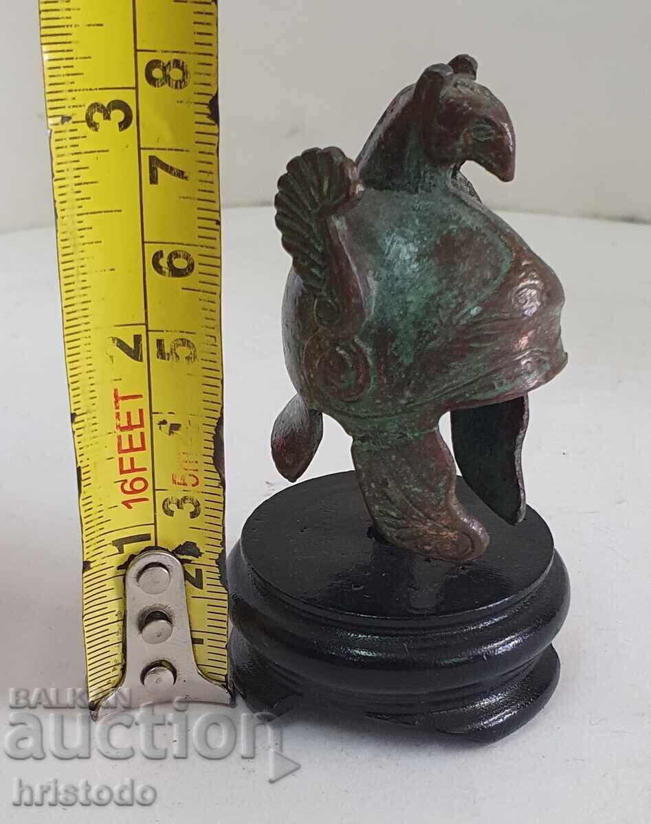 Cască din bronz, tip "Chalcidian" - statuetă, sculptură - 6 Cască din bronz, tip "Chalcidian" - statuetă, sculptură - 6
