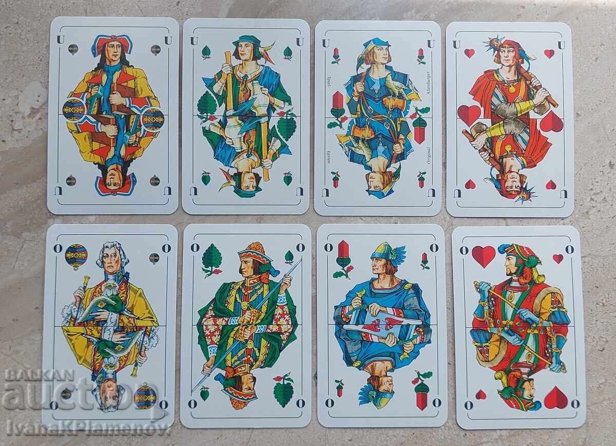 Livrarea Cărți de joc retro pentru colecționari noi 32 bucăți Livrarea Cărți de joc retro pentru colecționari noi 32 bucăți