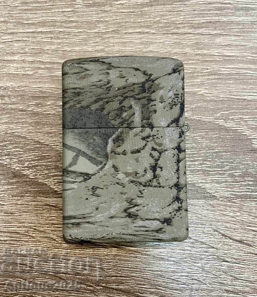 Brichetă originală Zippo Mossy Oak cu cerb cu preț € 60.00 | 117.35 BGN Brichetă originală Zippo Mossy Oak cu cerb cu preț € 60.00 | 117.35 BGN