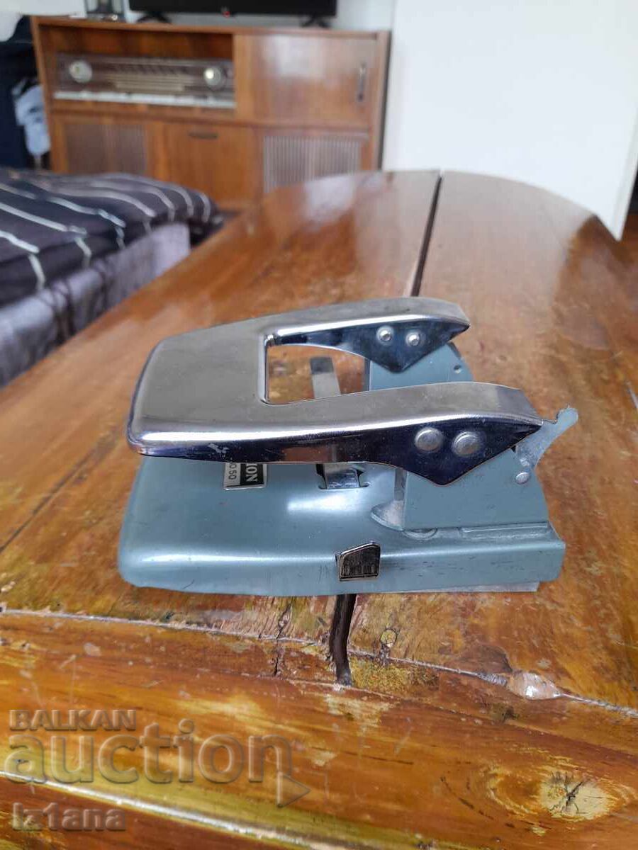 Perforator vechi pentru hârtie Lion - 7