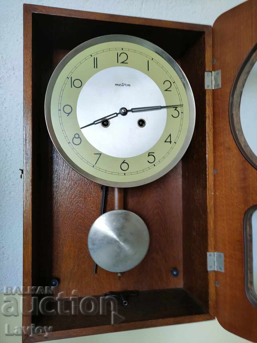 Licitație Ceas de perete Metron lux Licitație Ceas de perete Metron lux