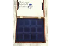 Box for 12 coins