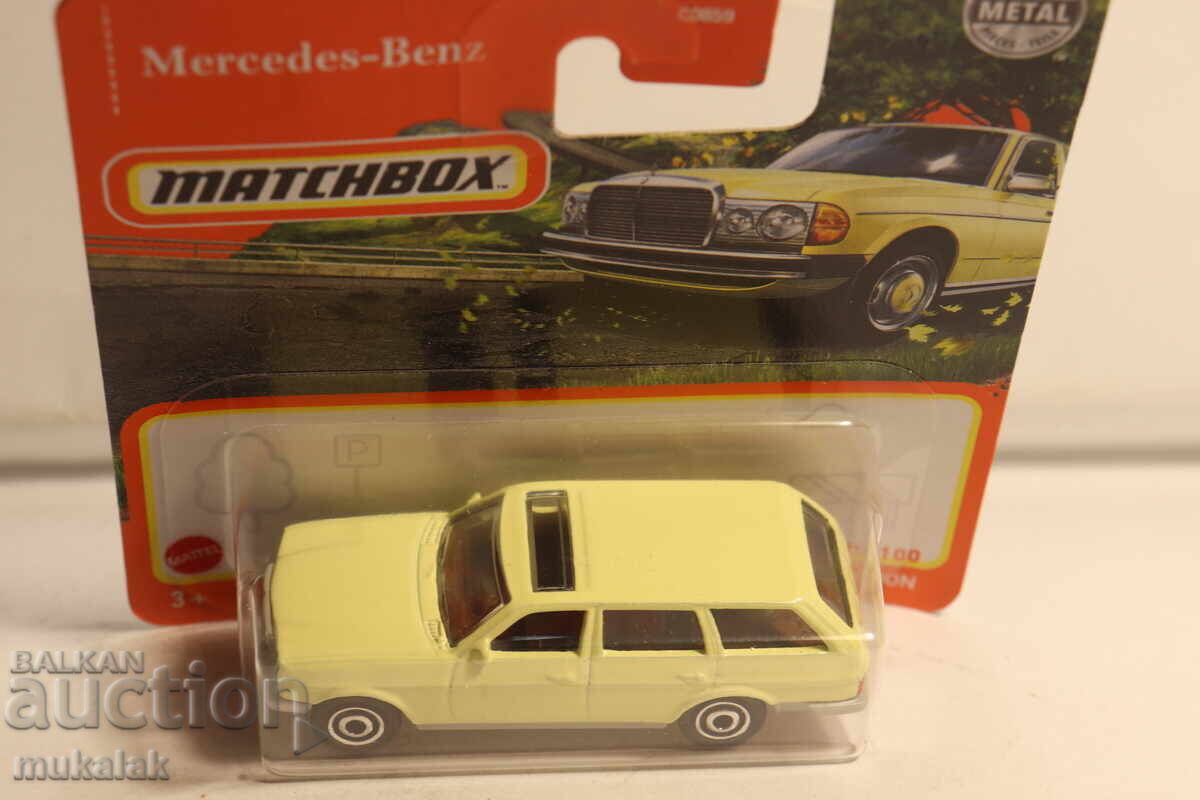 Auction  MATCHBOX MERCEDES BENZ 123 TOY CAR MODEL