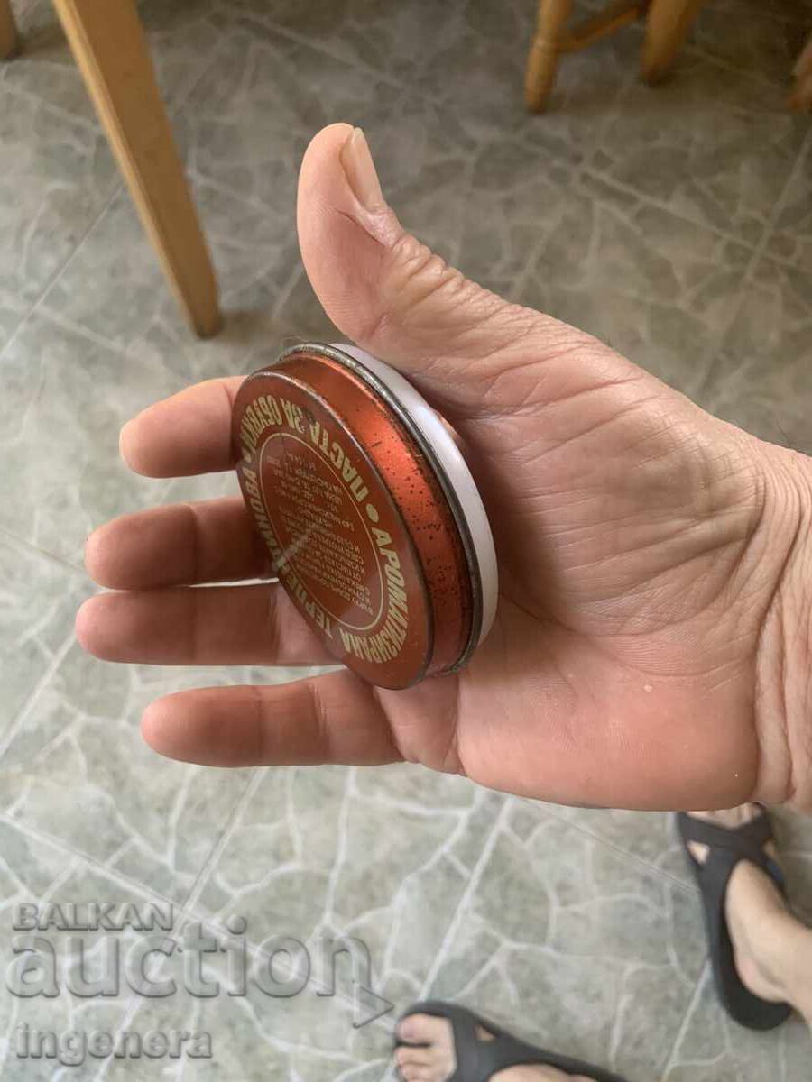 CUTIE CREMĂ DE PANTOFI NOUĂ PLINĂ NEDESFĂCUTĂ METAL VECHE - 6 CUTIE CREMĂ DE PANTOFI NOUĂ PLINĂ NEDESFĂCUTĂ METAL VECHE - 6