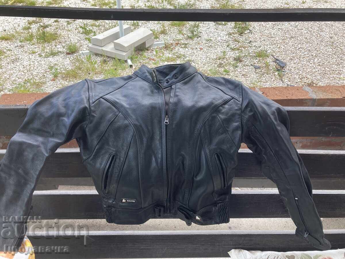 Geacă de piele pentru damă tip motociclist