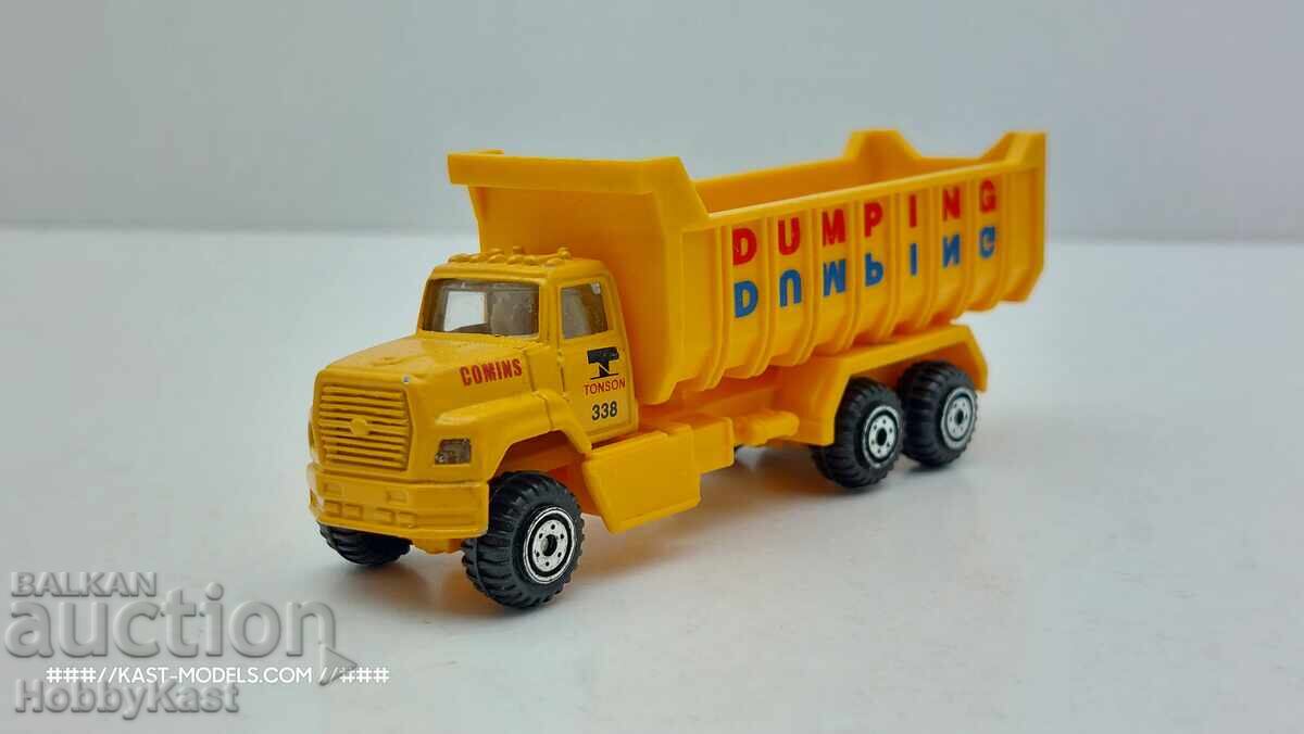 Scale model Ford truck