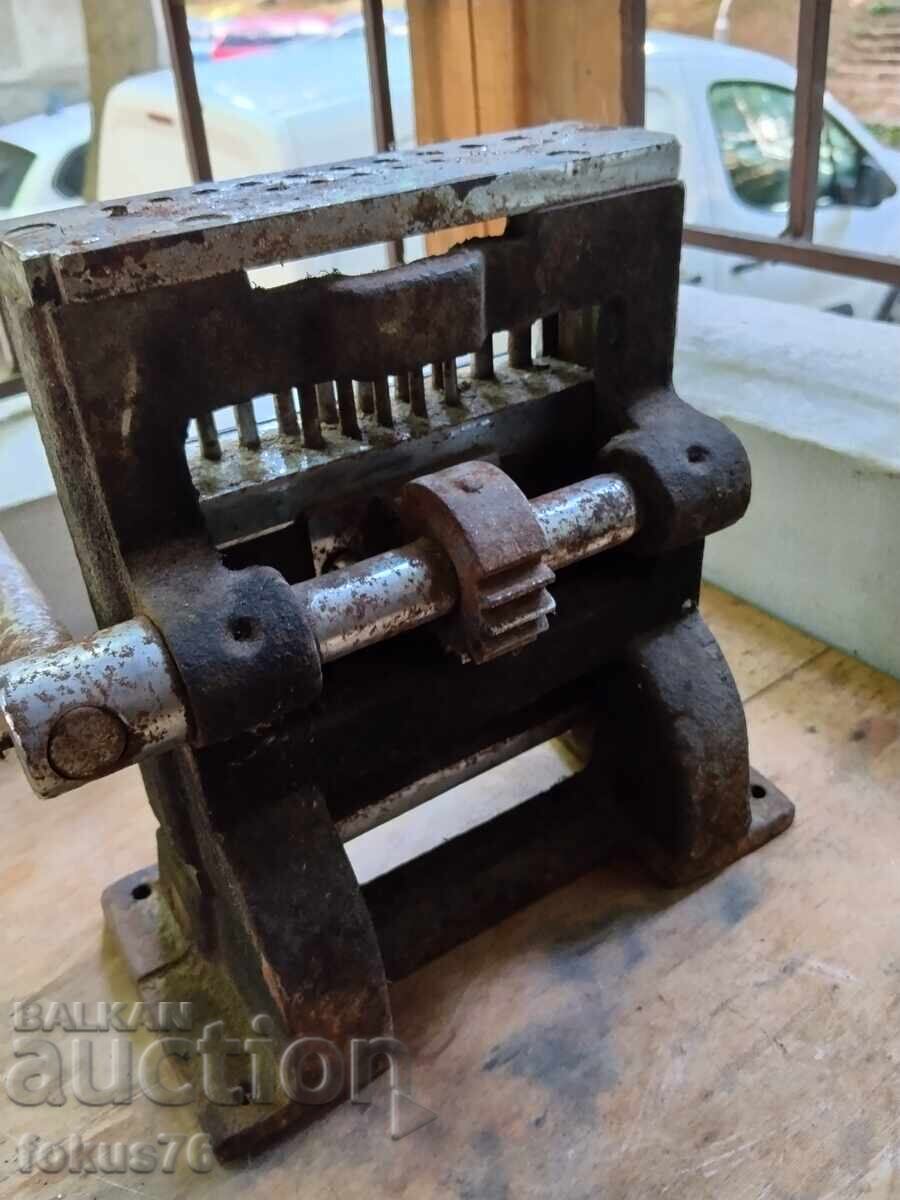 Livrarea Presă rusească veche dispozitiv unealtă URSS